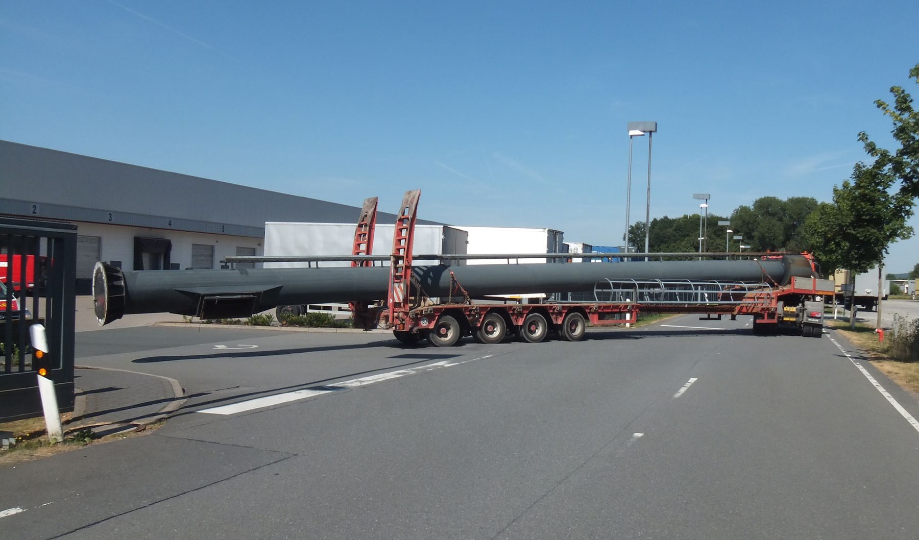 Schwertransporte – Umtransport Schornstein